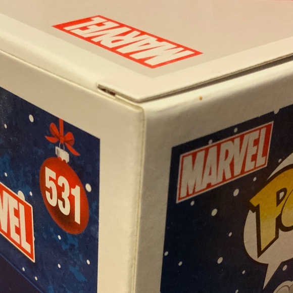 Funko POP! Rocket (Holiday) #531 (Marvel) - Picture 4 of 9